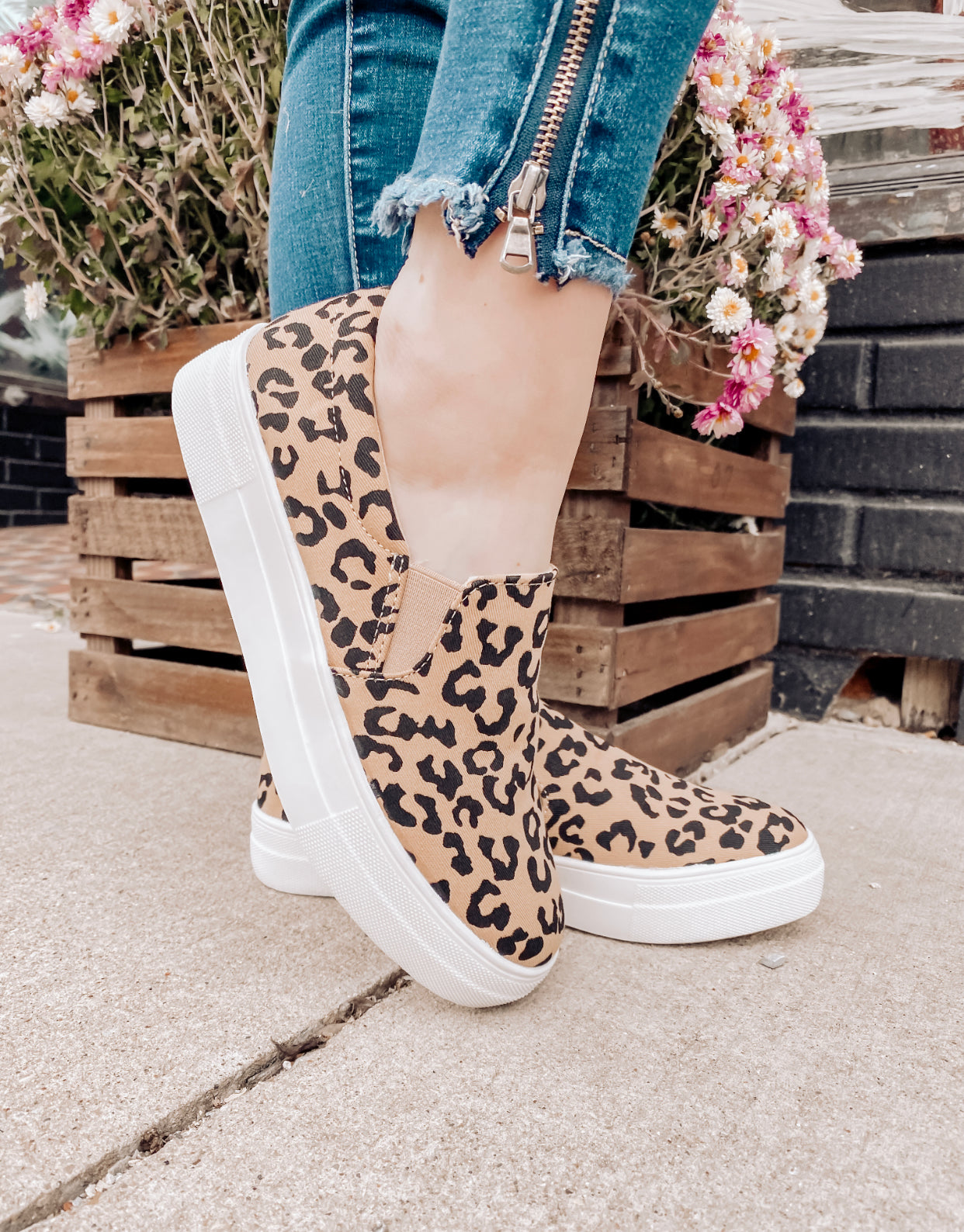 Wedge cheap leopard sneakers