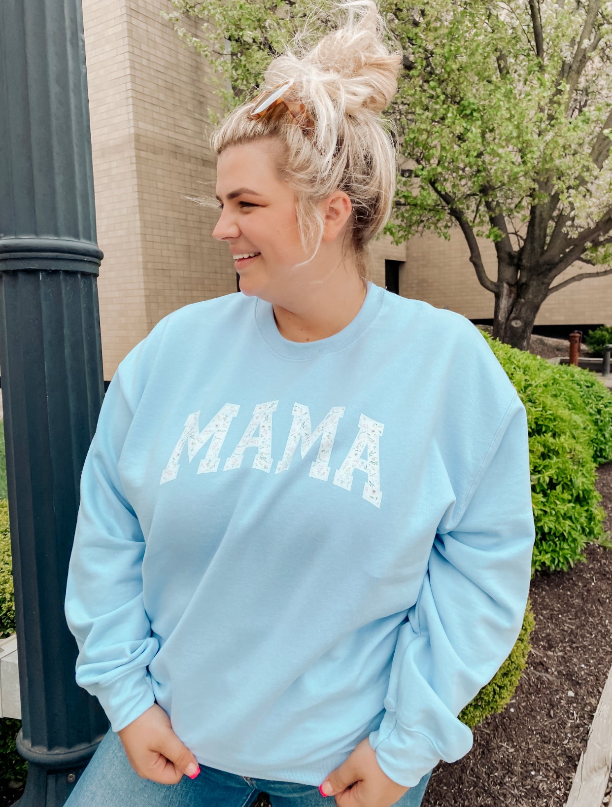 Mama Floral Crewneck Sweatshirt