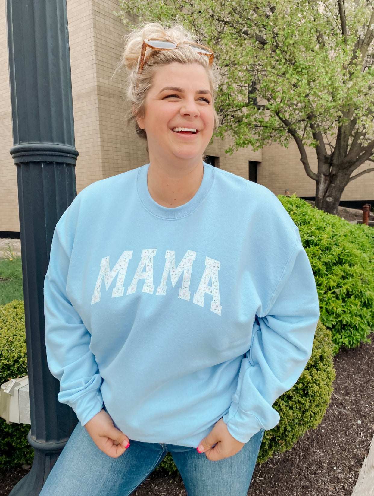 Mama Floral Crewneck Sweatshirt